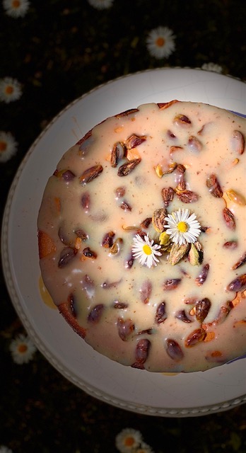Frühlingshaft- Frischer Zitronen-Pistazien-Kuchen